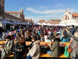 Los vasos reutilizables ecofestes reducen el residuo de 5000 vasos desechables en cada Madrid Productores